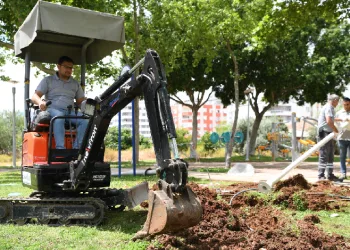 Konyaaltı’nda karanlık park kalmayacak