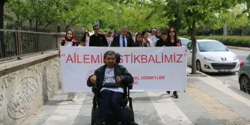 Elazığ'da 'Aile Haftası' farkındalık yürüyüşü