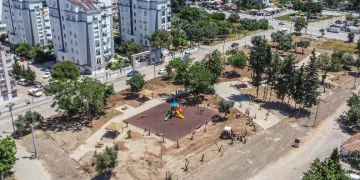 Kepez Belediyesi’nden çocuklara yeni parklar