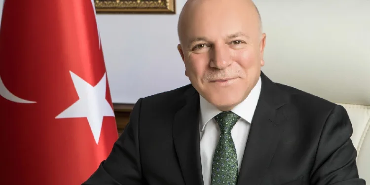 “Kitap fuarımızın kapıları tüm yayınevi ve yazarlara açıktır”