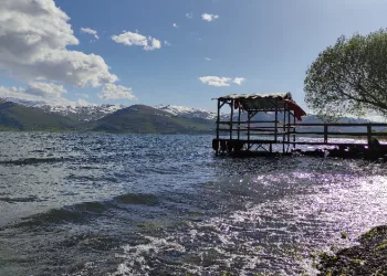 Çıldır Gölü'nde su seviyesi arttı