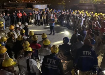 Maden işçilerinden yangın tatbikatı