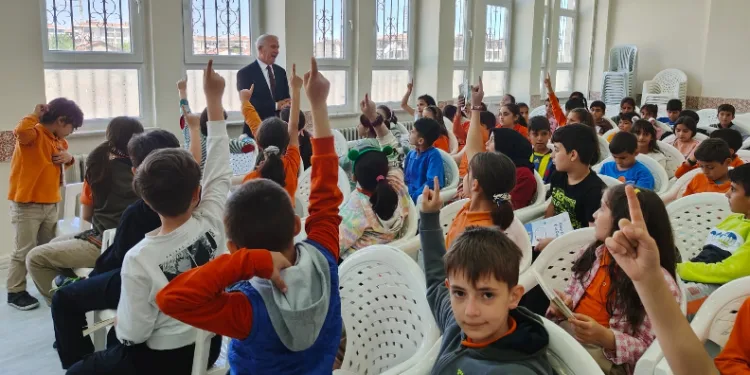 Kültürel ve sosyal projeleri birlikte yürütüyor