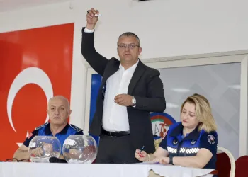 Körfez’de kurban satış yerleri kurayla belirlendi