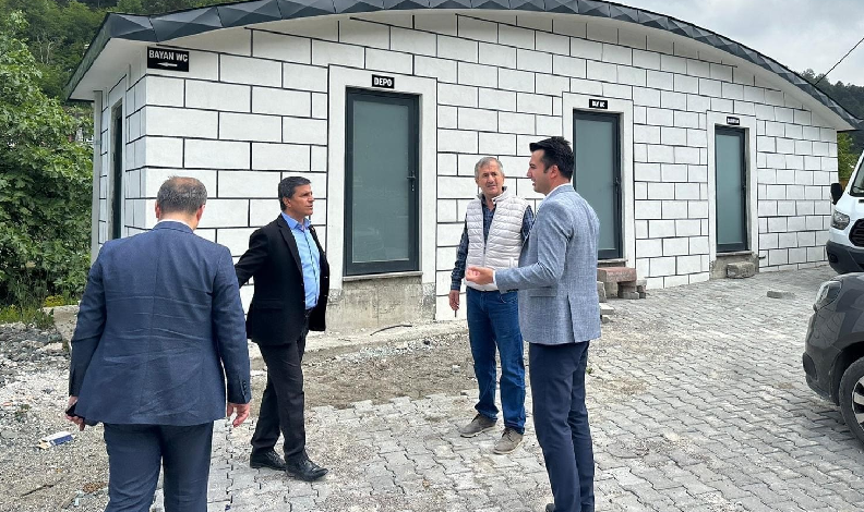 Köy halkı birlik oldu el ele çalıştı