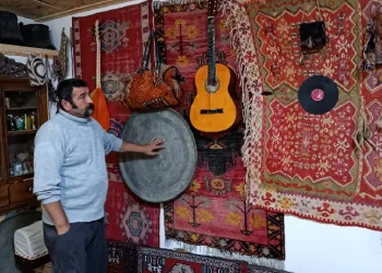 Merakı evini müzeye dönüştürdü
