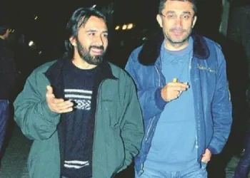 Kutlamada Zeki Demirkubuz'u gören Beşiktaşlı taraftarlar, Nuri Bilge Ceylan'a küfretti