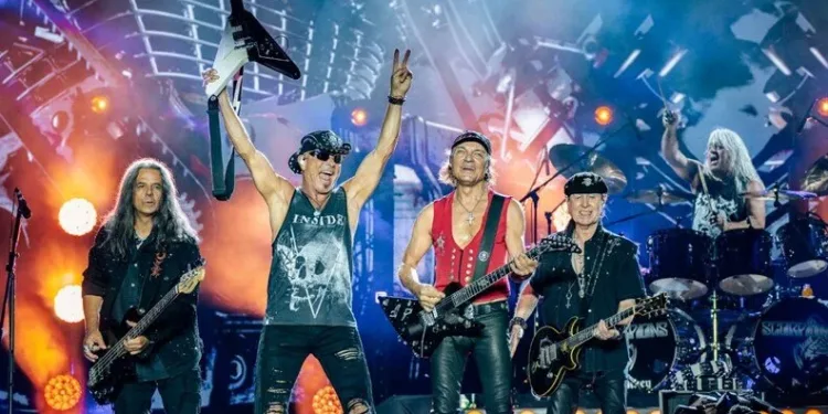 İstanbul'da Scorpions rüzgarı esti