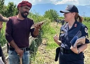 Jandarmadan işçilere 'KADES' bilgilendirmesi