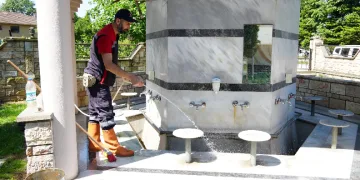 İbadethanelere özel önem