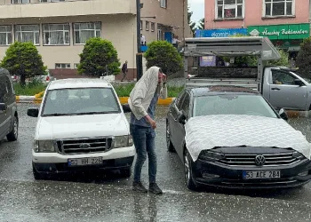 Rize’de dolu yağışı