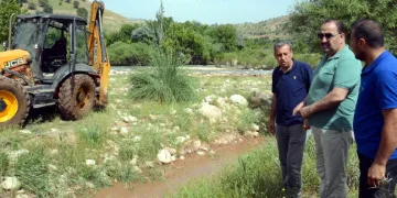 Siirt'te köy yollarında çalışan personele denetleme