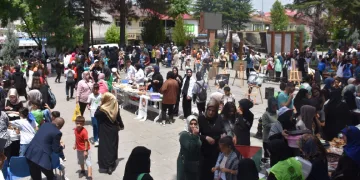 Bingöl’de Gazze için yardım etkinliği