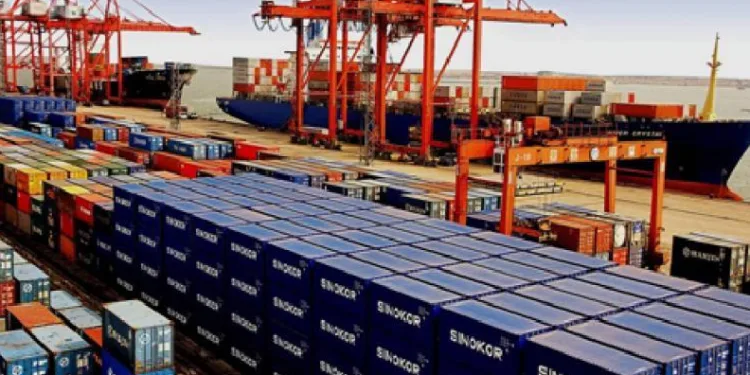 Dış ticaret açığında azalma