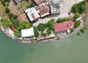 yağışlarla eski güzelliğine kavuştu