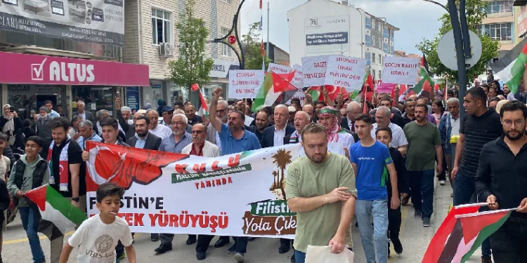 Kulu'da Filistin'e destek yürüyüşü
