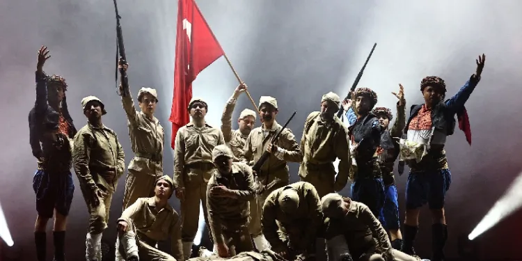 'Asrın Zaferi' yoğun istek üzerine yeniden sahnede