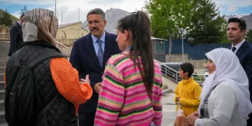 Vali Ali Çelik, vatandaşların sorunlarını dinledi