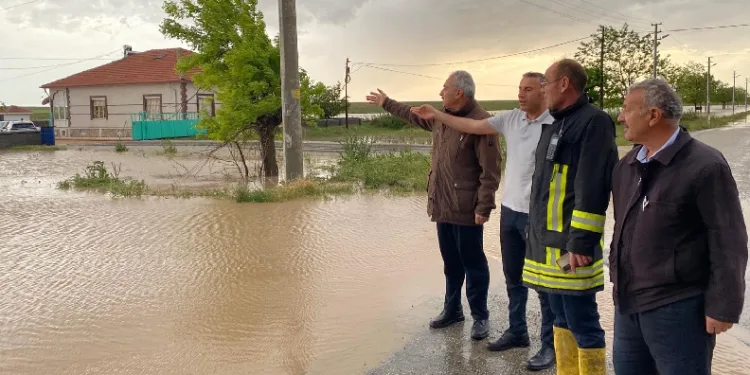 Kulu’da şiddetli yağmur ve dolu yağışı