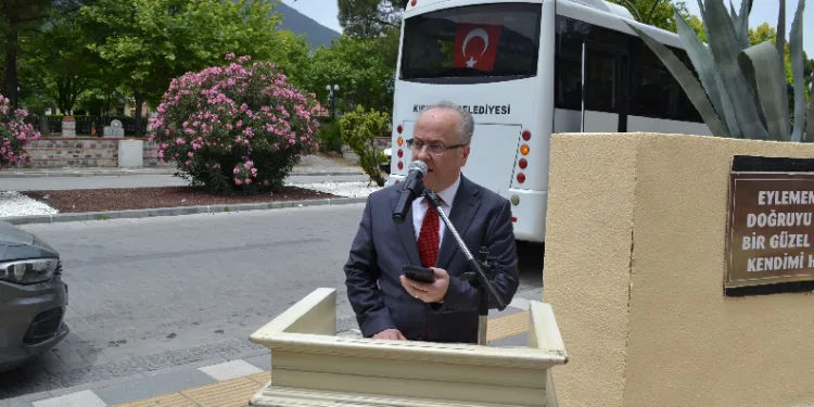 Şair Eşref, memleketi Kırkağaç’ta anıldı