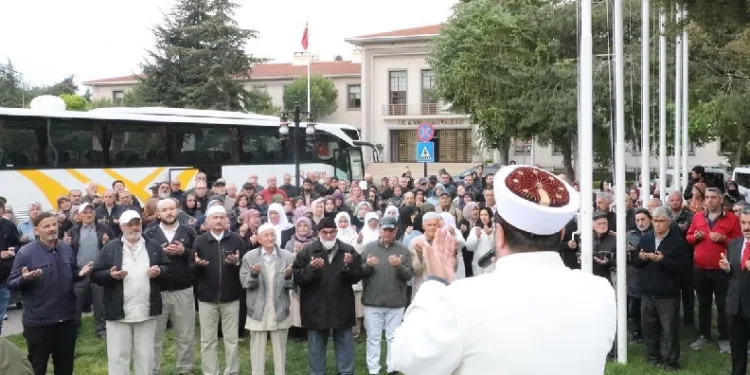 Kırklareli'nde Hac yolcuları uğurlandı