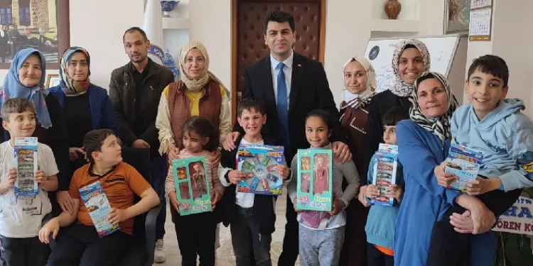 Samet Bahar, özel öğrencilerle bir araya geldi