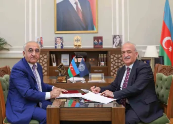 Rektör Çomaklı, Azerbaycan’dan iş birlikleriyle döndü