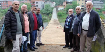 Çayın ayırdığı köyleri, köprü birleştiriyor