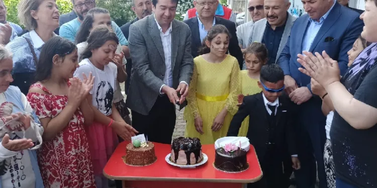 özel bireylerden bahar şenliği