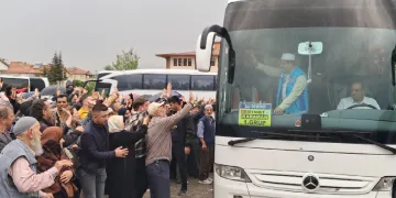 Karaman'dan ilk hac kafilesi uğurlandı