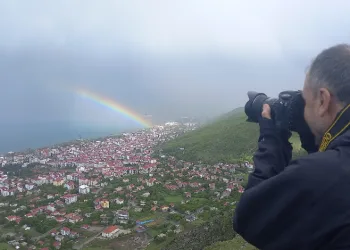 Saatlerce “gökkuşağını” beklediler