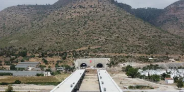 Dev projede 16 tünel, 8'er viyadük ve köprü hizmete girdi