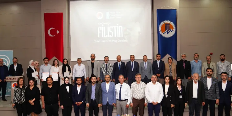 "Yüreğimdesin Filistin" ödülleri verildi