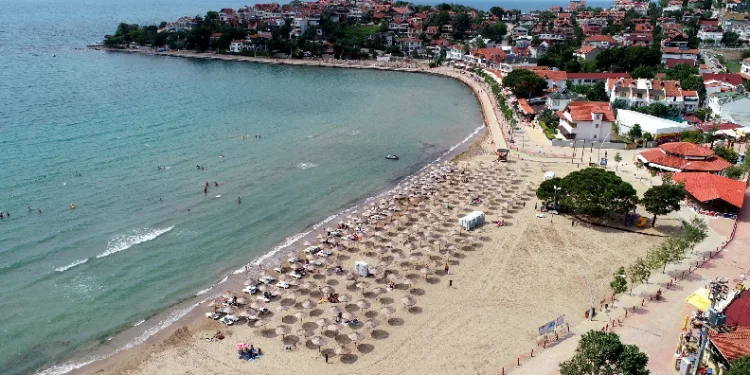 Kocaeli'nin 9 plajında mavi bayrak dalgalanacak