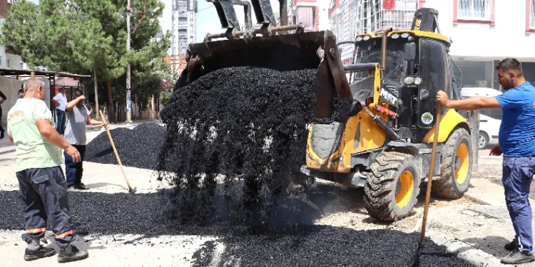 Toroslar'da asfalt atağı
