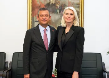 Başkan Subaşı, Özgür Özel ile buluştu