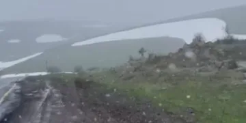 Ardahan'da kar ve sis etkiliydi