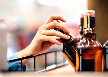 Düşük alkol tüketiminin sağlığa yararlı olduğu iddiası