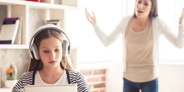 Ergenlikte çocuk ebeveyn çatışması
