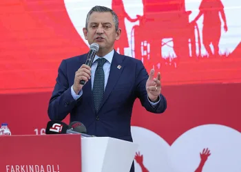 Özel’den engelliler için bakanlık sözü