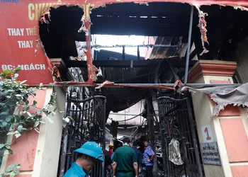 Vietnam’da apartmanda yangın: 14 ölü
