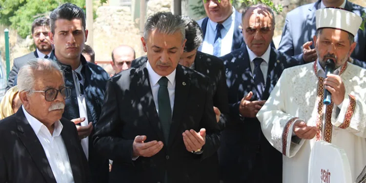 37 yıl önce PKK’lı teröristlerce katledilen 30 şehit anıldı