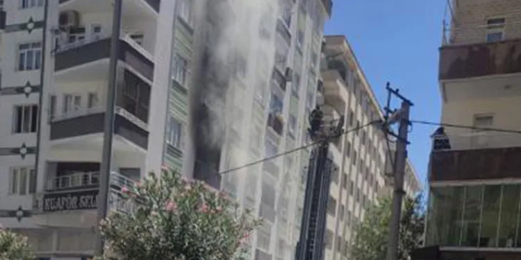 Diyarbakır’da yangın paniği: 6 kişi dumandan etkilendi