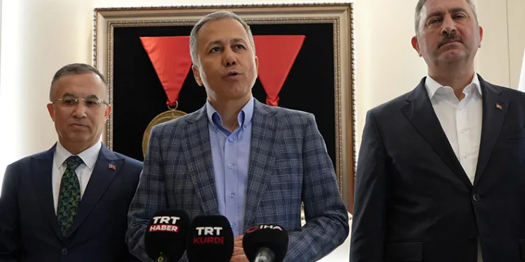 Yerlikaya’dan düzensiz göç açıklaması