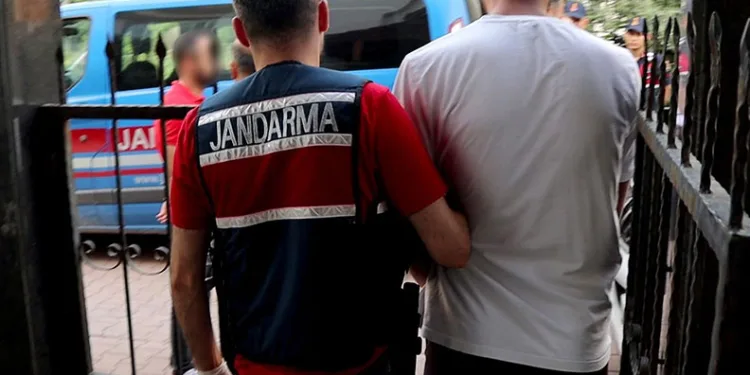 Mersin’de DEAŞ operasyonu: 3 gözaltı