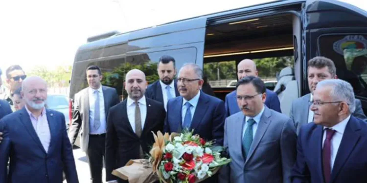“Dünyayı en az kirleten ülkelerdeniz”