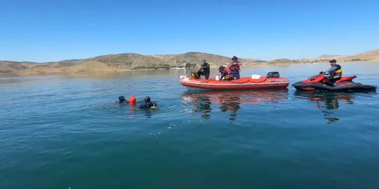 Feribottan baraja atlayan şahsın cansız bendeni bulundu