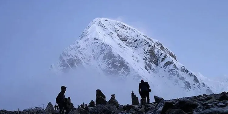 Everest ve Himalayalar’da temizlik