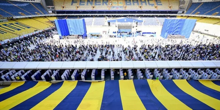 Fenerbahçe yeni başkanını seçiyor