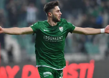 İsmail Yüksek’ten Bursaspor’a bağış